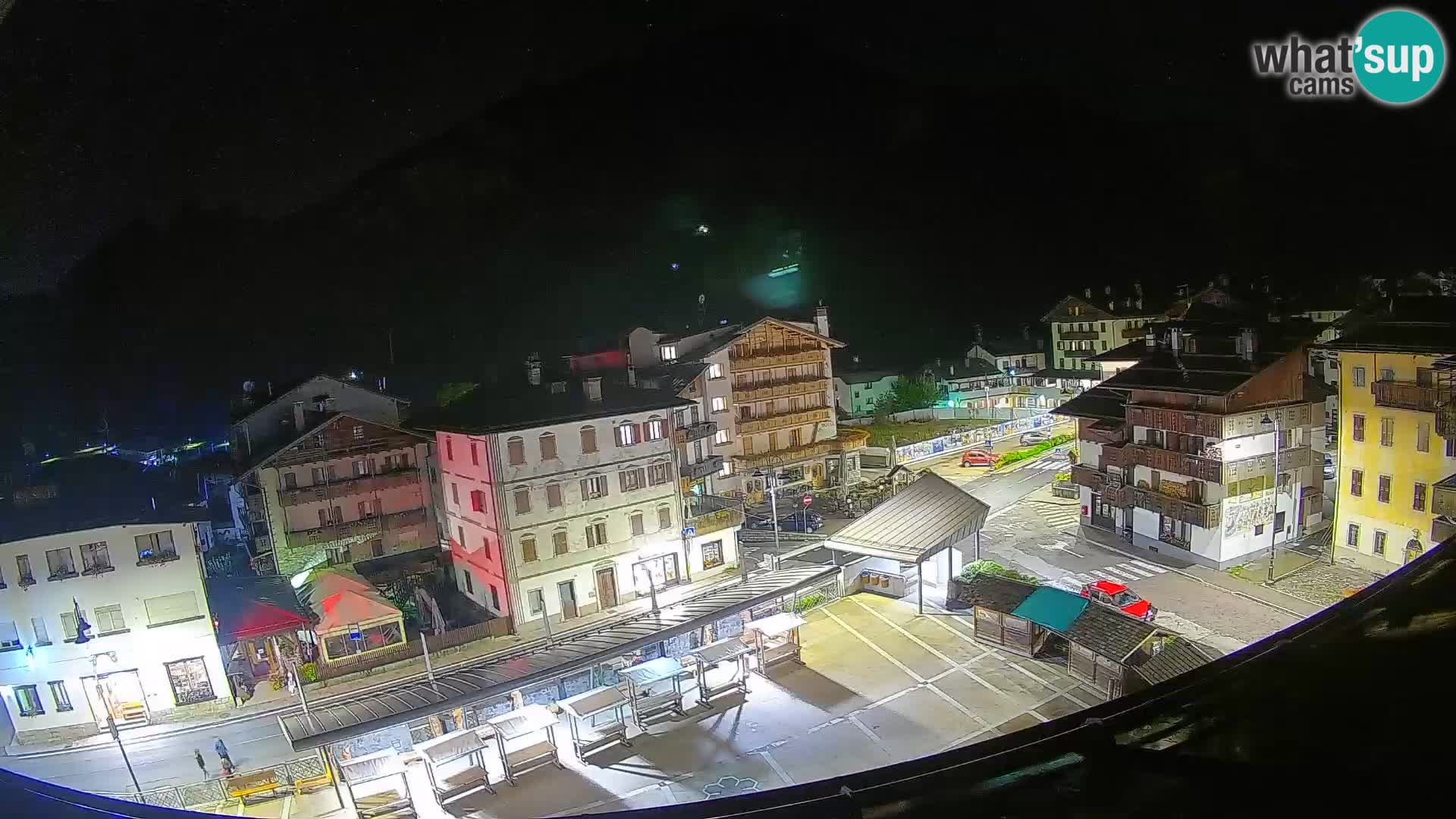 Hauptplatz von Forni di Sopra