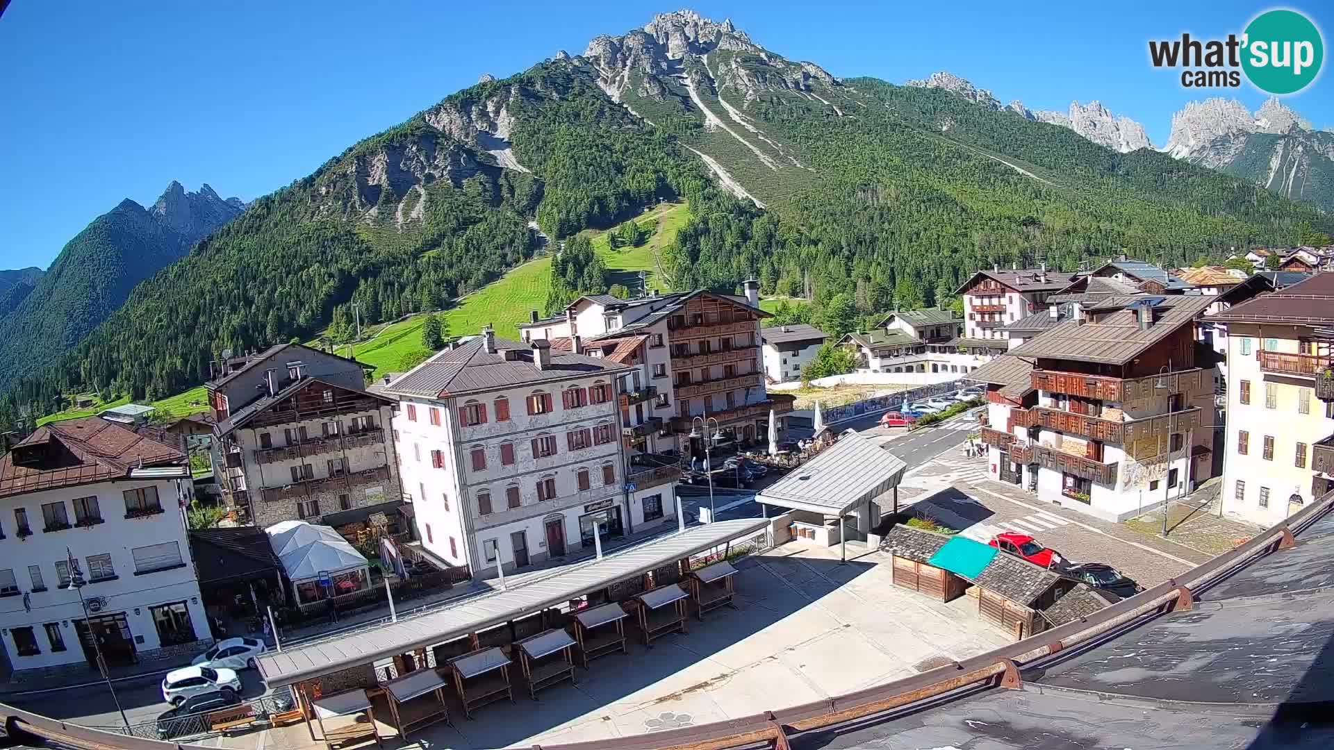 Hauptplatz von Forni di Sopra