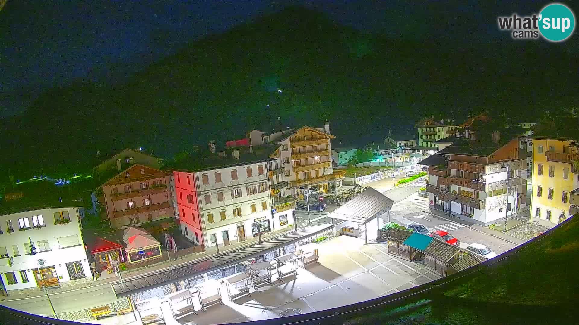 Hauptplatz von Forni di Sopra