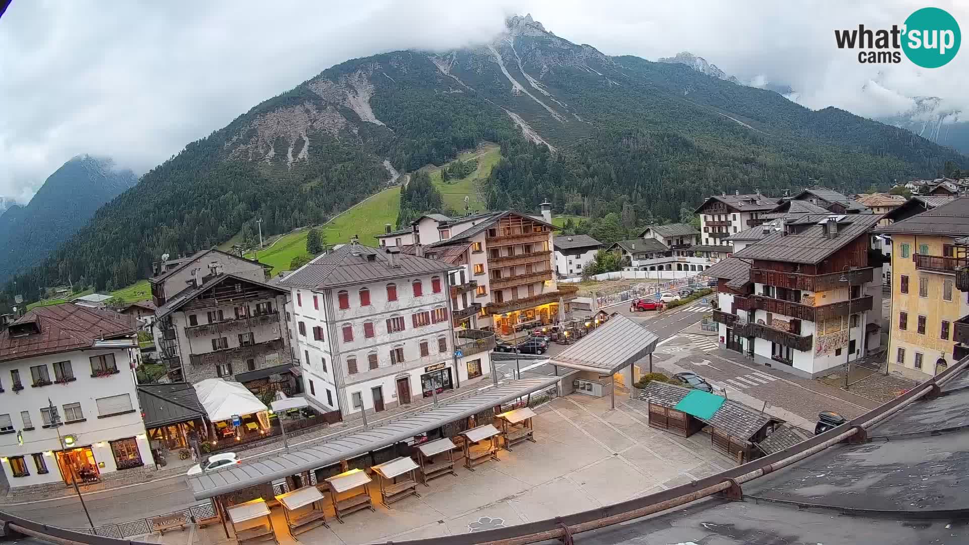Hauptplatz von Forni di Sopra