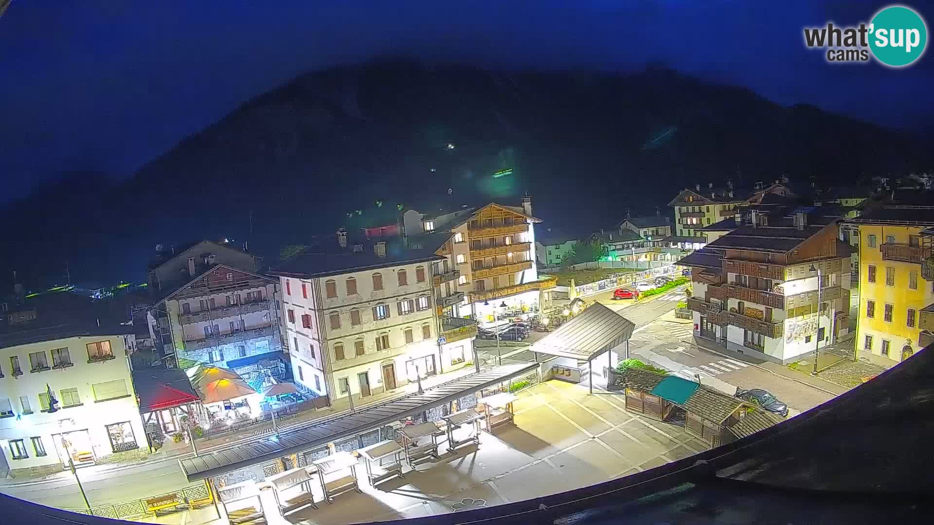 Hauptplatz von Forni di Sopra