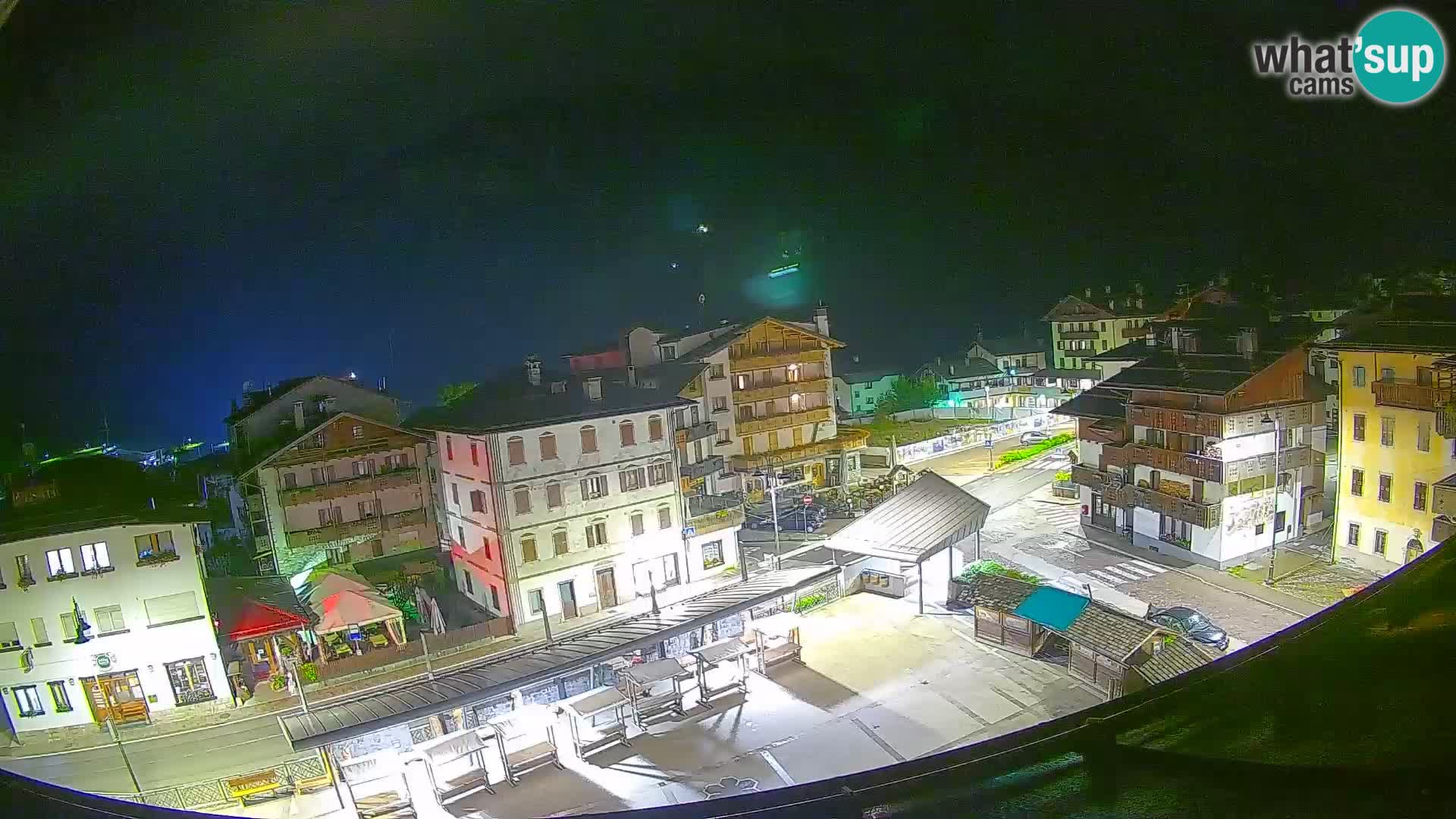 Plaza principal de Forni di Sopra