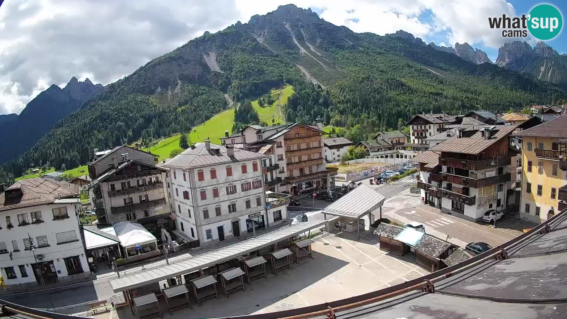 Hauptplatz von Forni di Sopra