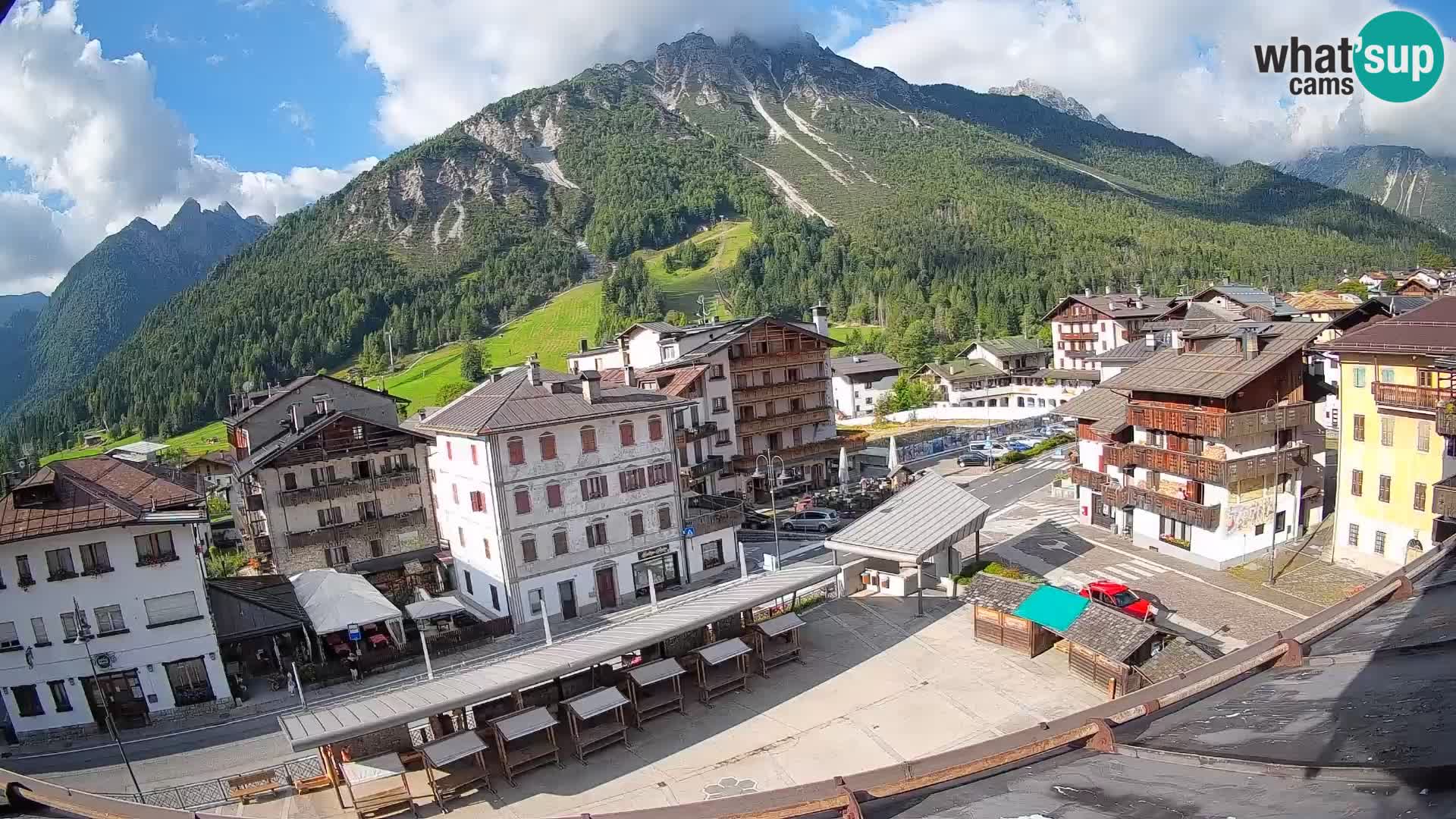 Hauptplatz von Forni di Sopra