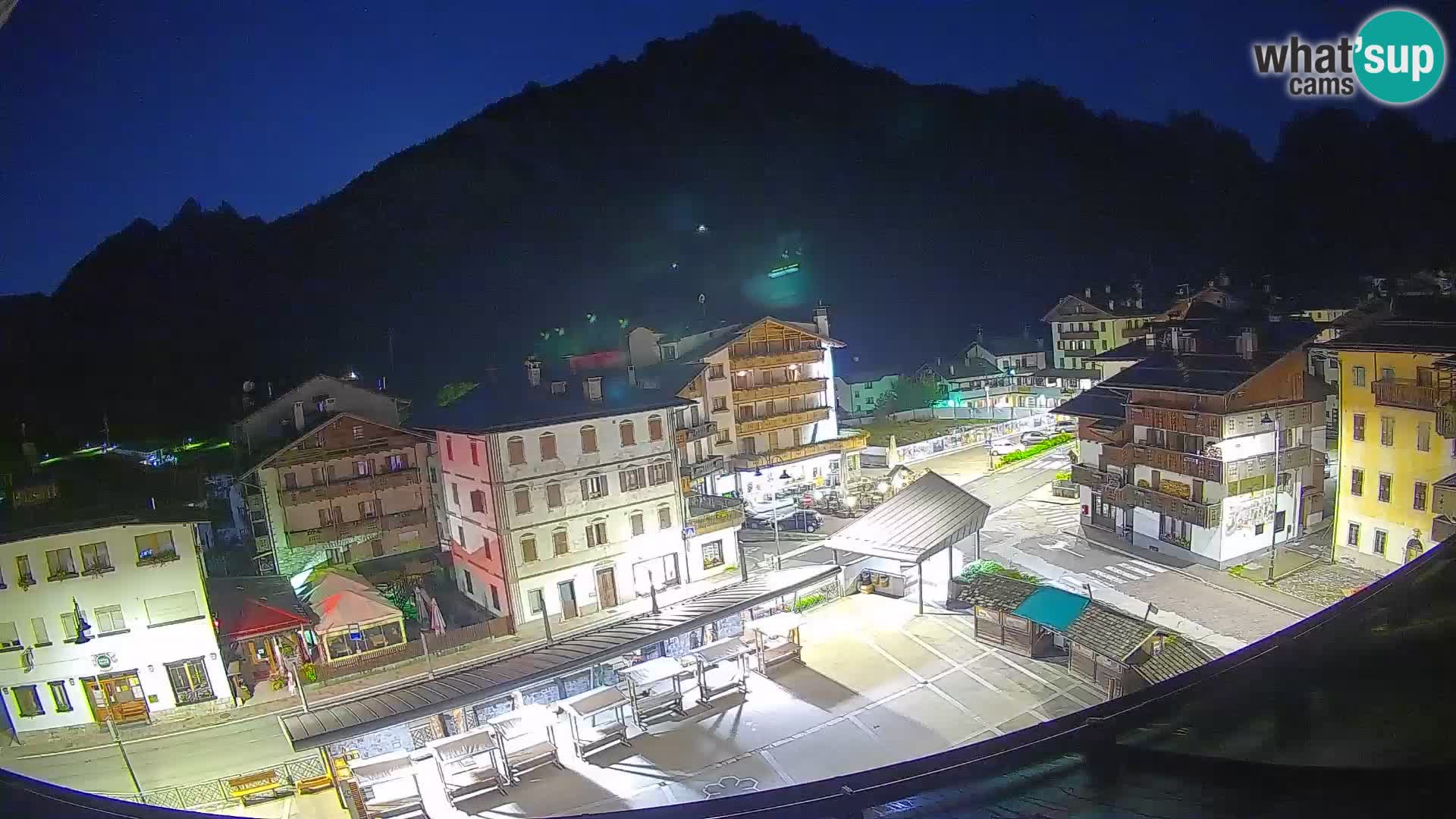 Hauptplatz von Forni di Sopra