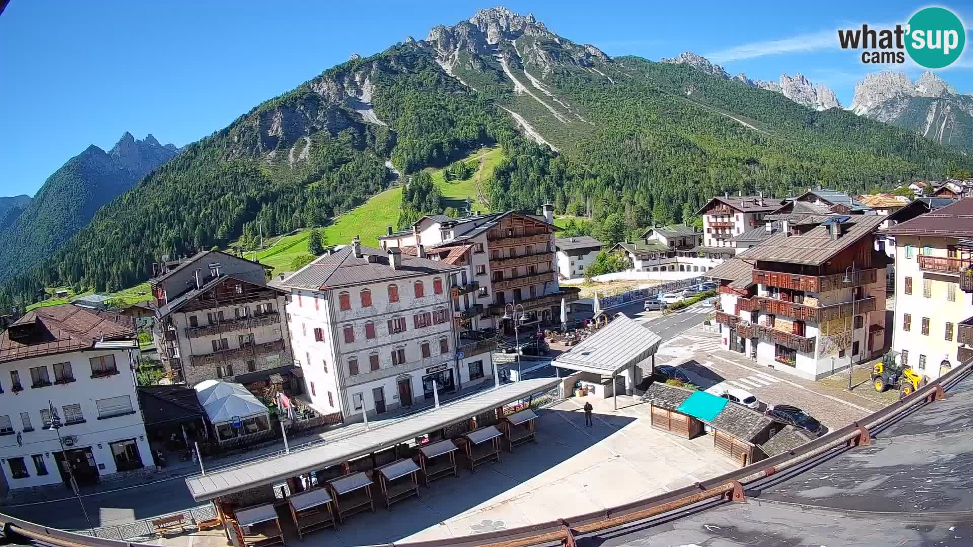 Hauptplatz von Forni di Sopra