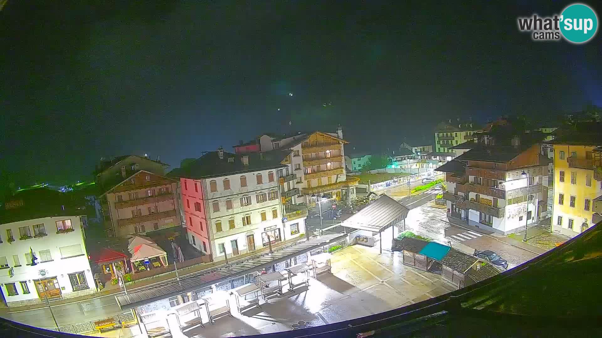 Plaza principal de Forni di Sopra