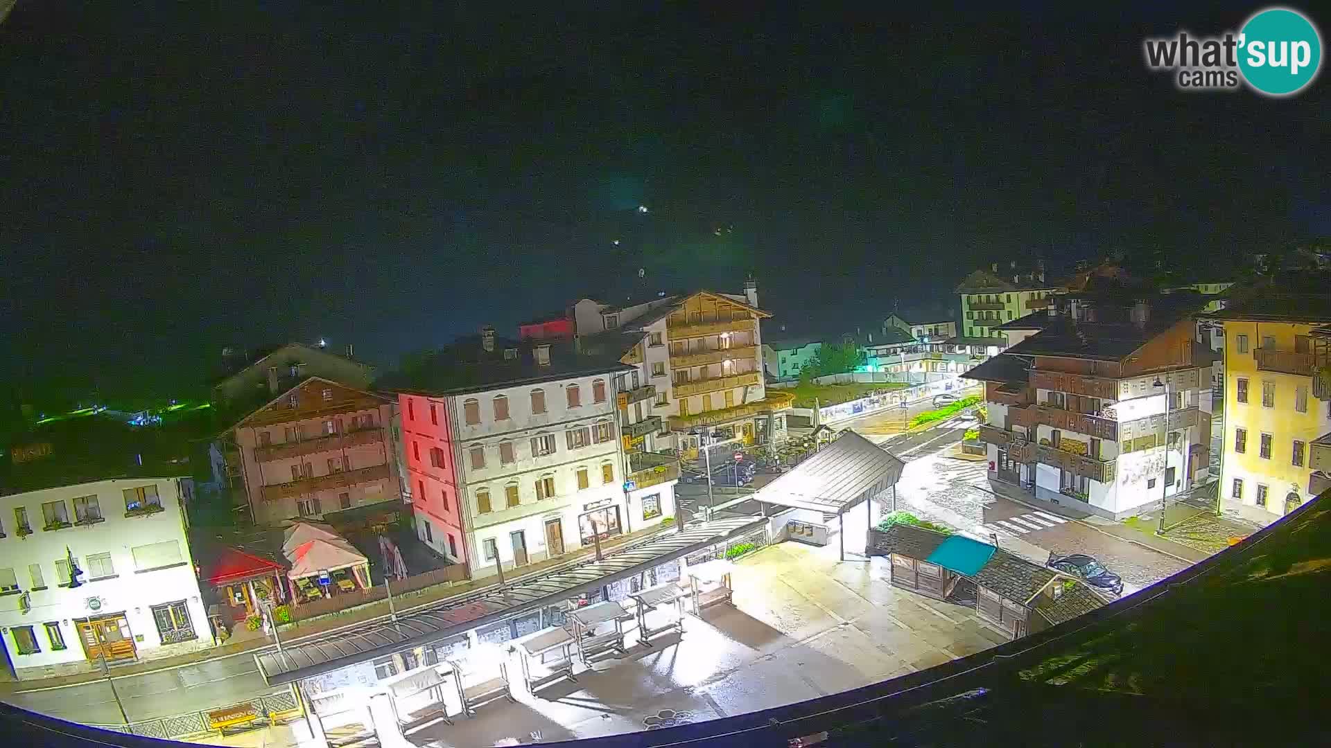 Piazza centrale di Forni di Sopra