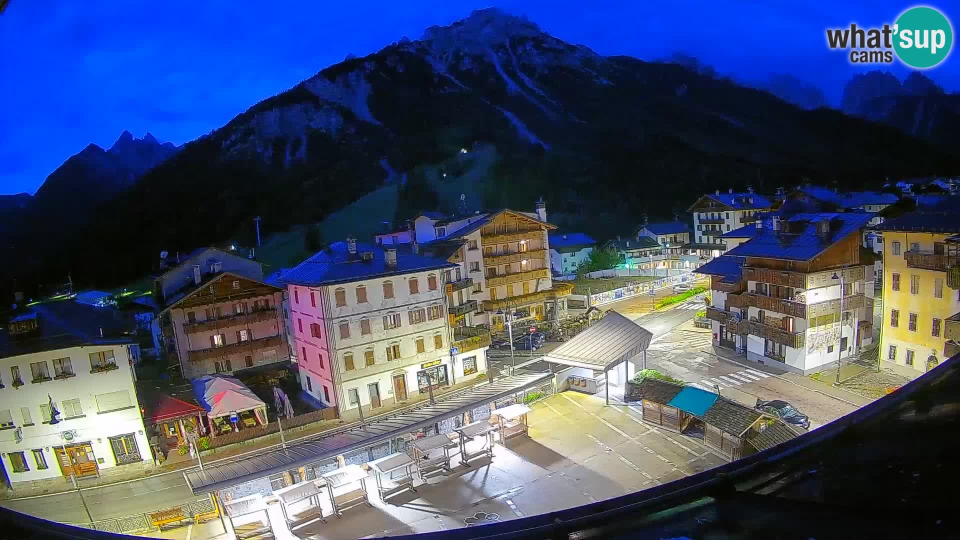 Hauptplatz von Forni di Sopra