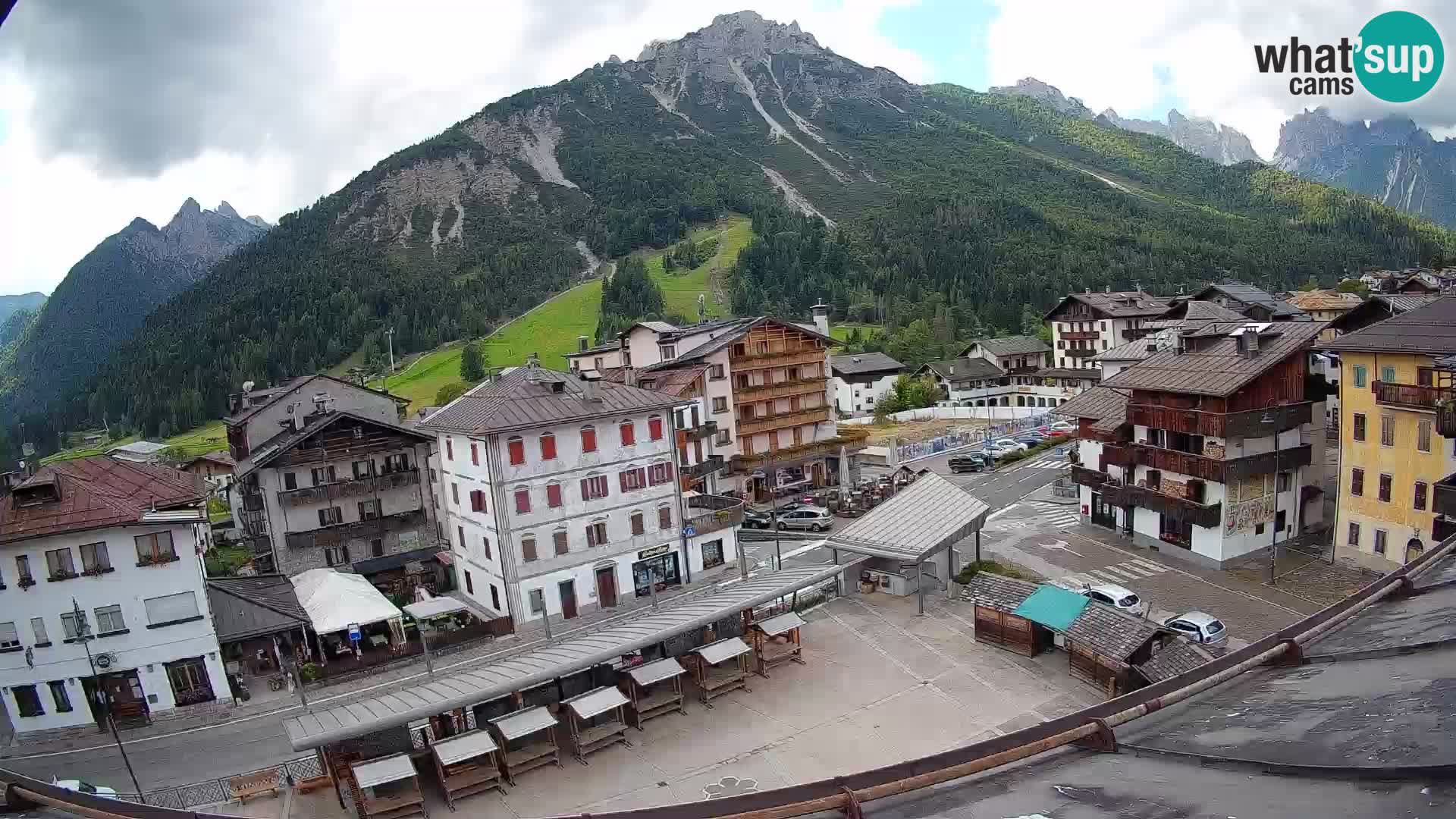 Hauptplatz von Forni di Sopra