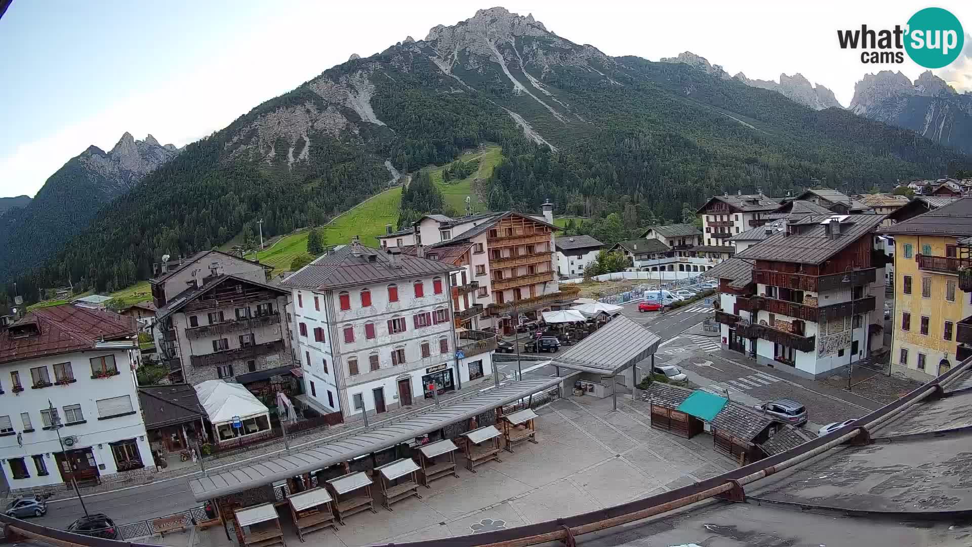 Hauptplatz von Forni di Sopra