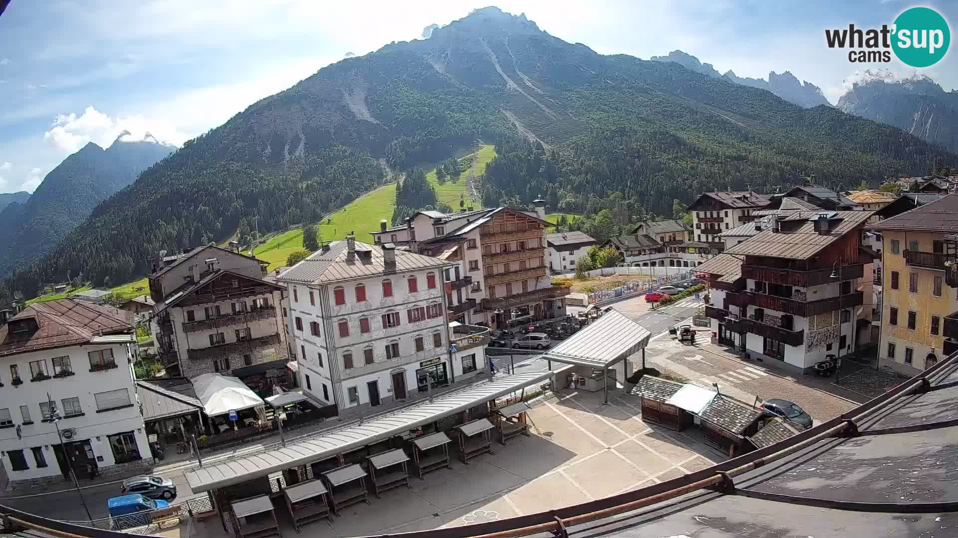 Hauptplatz von Forni di Sopra