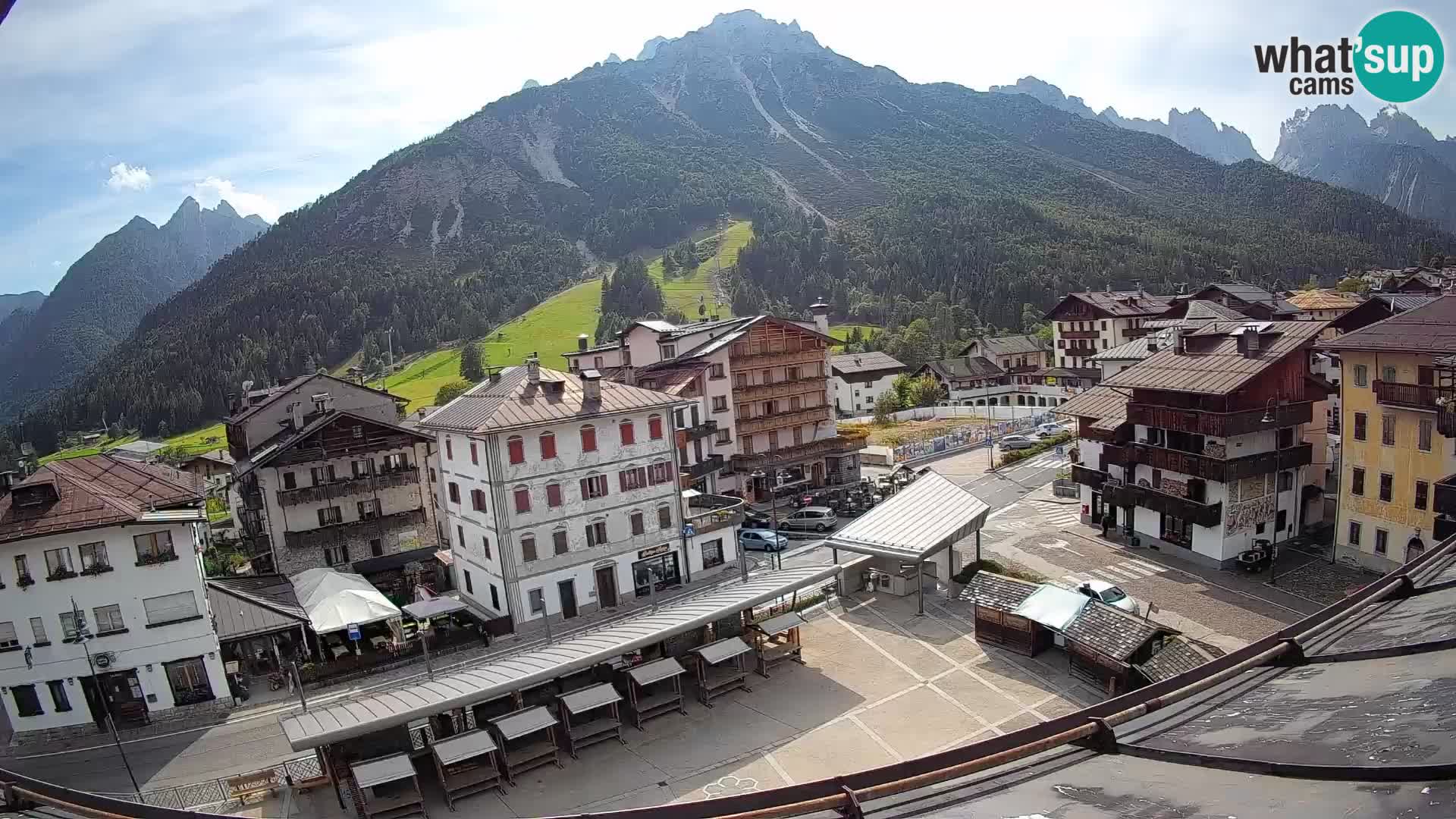 Hauptplatz von Forni di Sopra