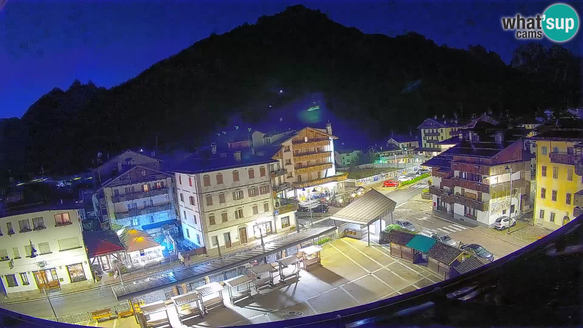 Hauptplatz von Forni di Sopra