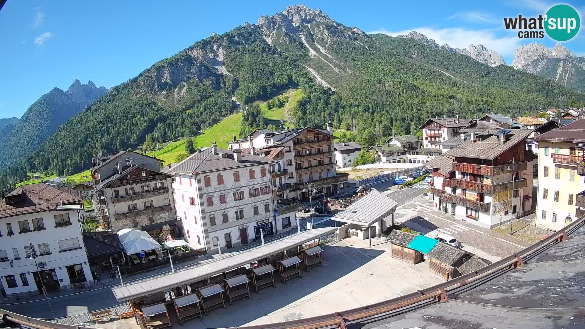 Hauptplatz von Forni di Sopra