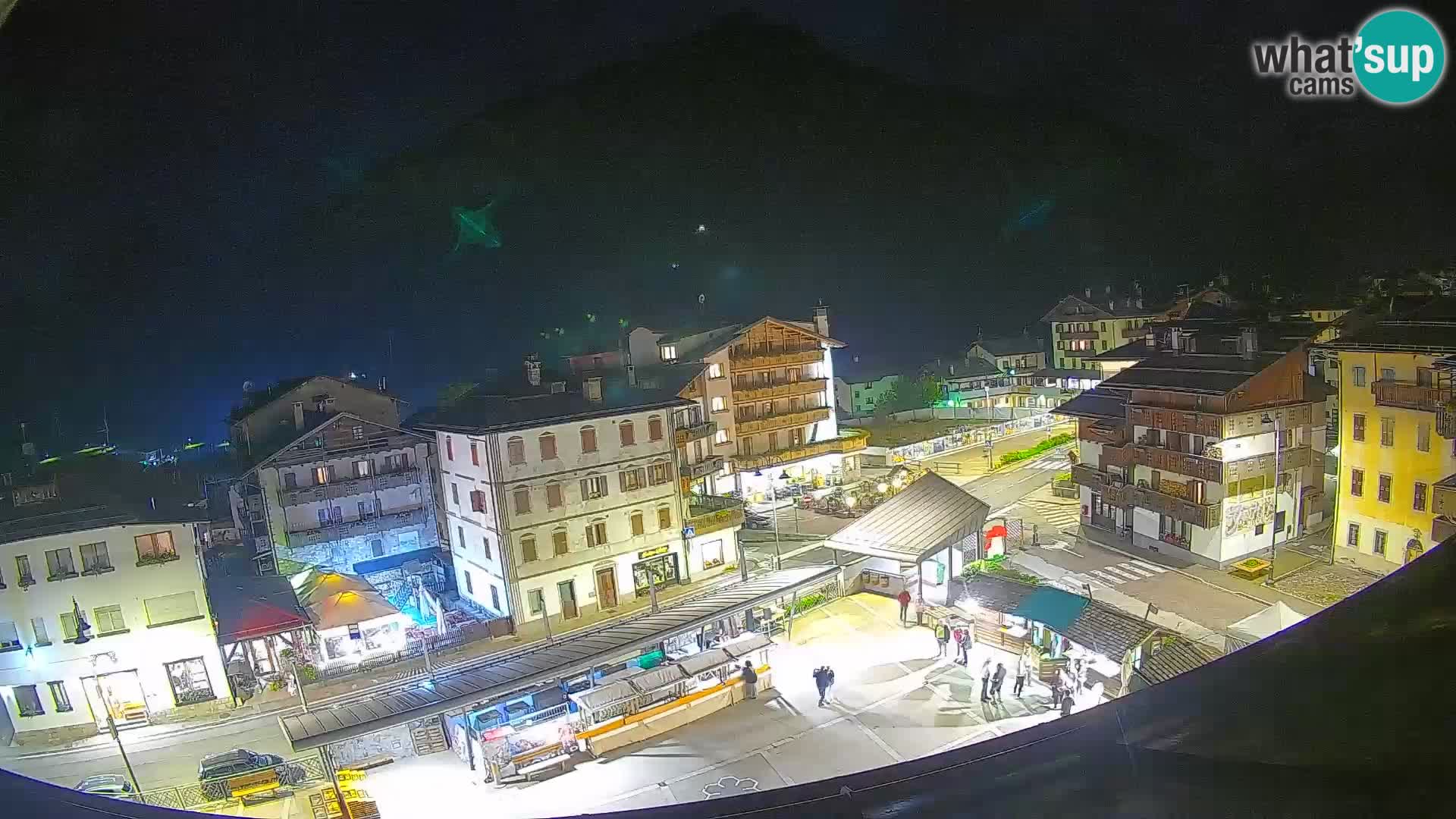 Piazza centrale di Forni di Sopra