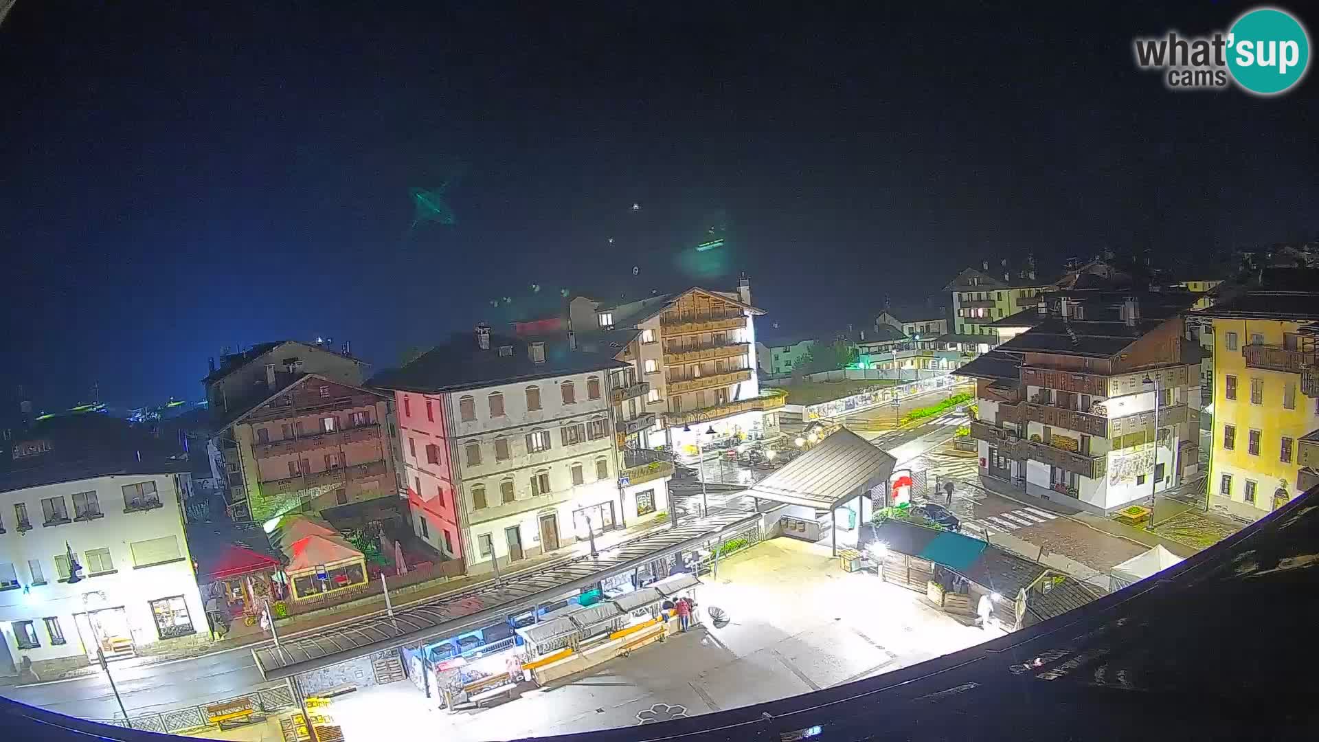 Plaza principal de Forni di Sopra