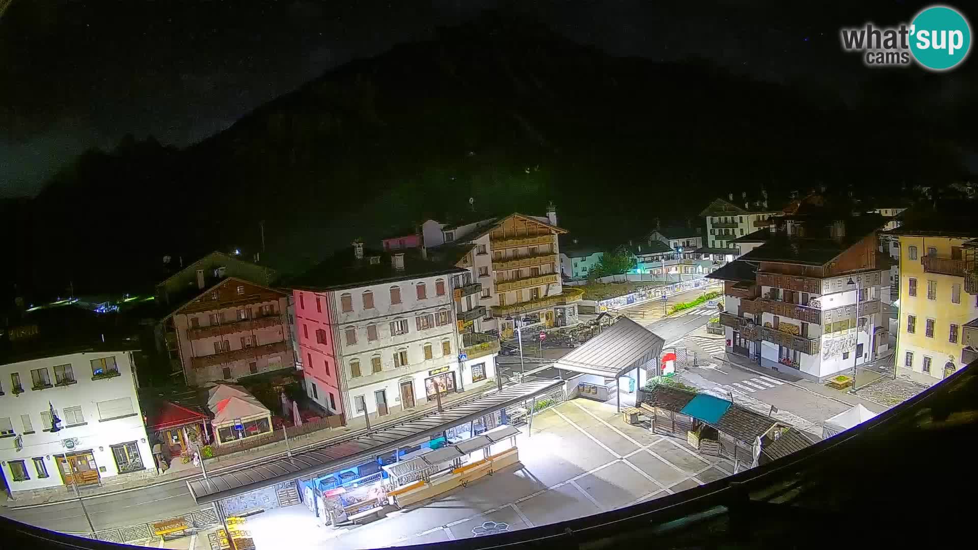 Hauptplatz von Forni di Sopra