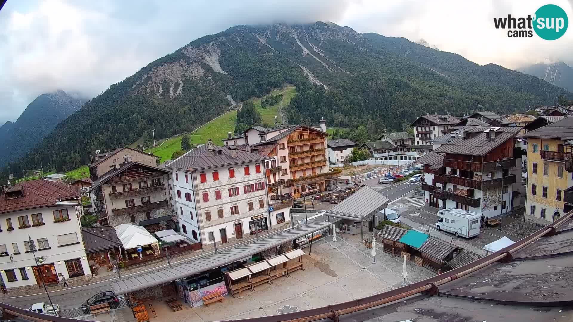 Hauptplatz von Forni di Sopra