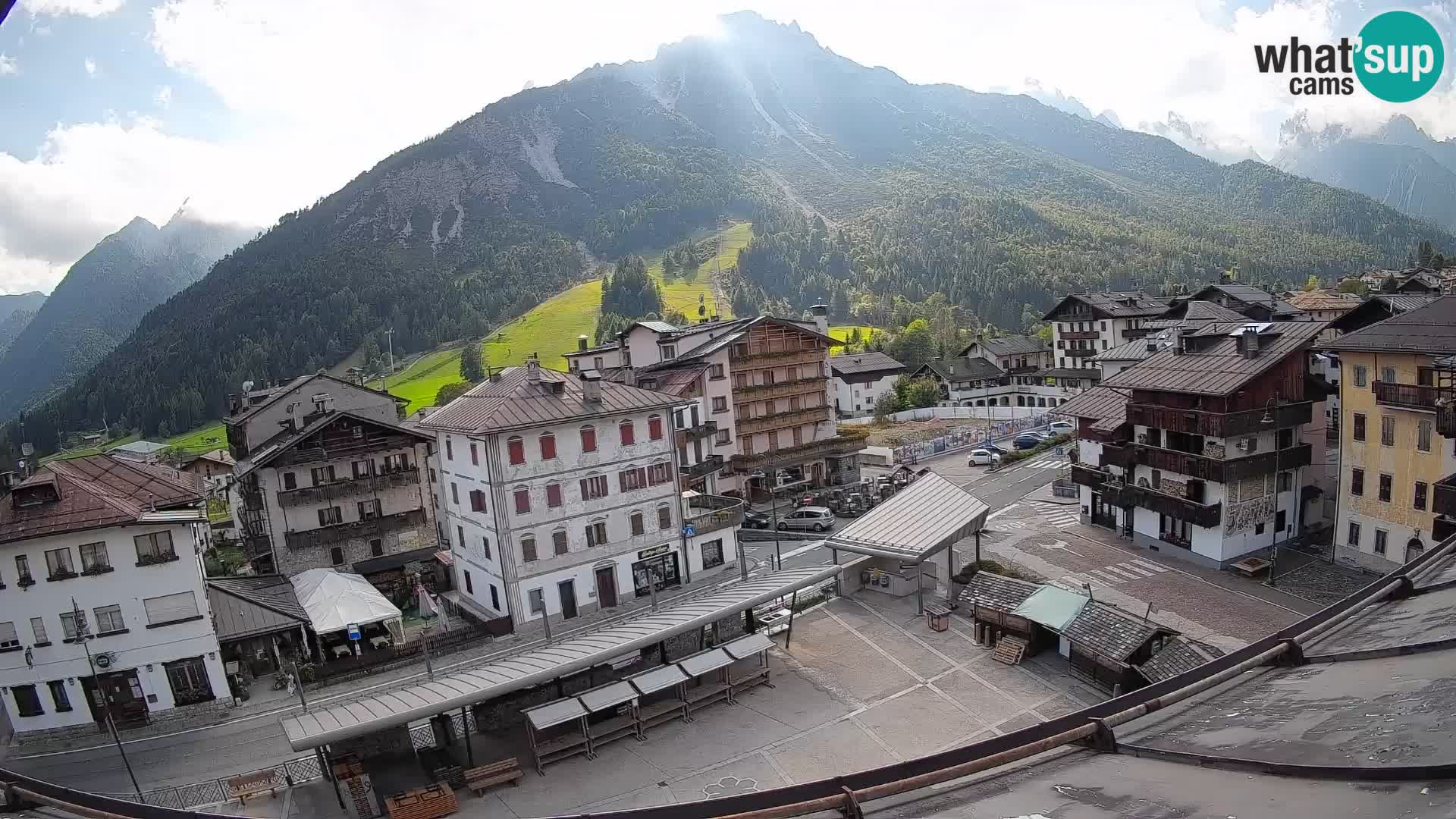 Hauptplatz von Forni di Sopra
