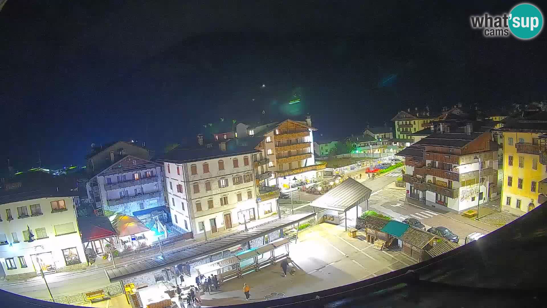 Piazza centrale di Forni di Sopra