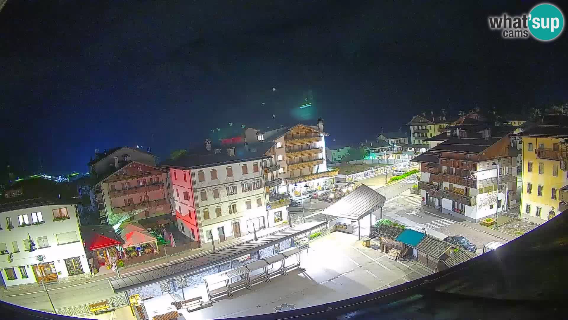 Piazza centrale di Forni di Sopra