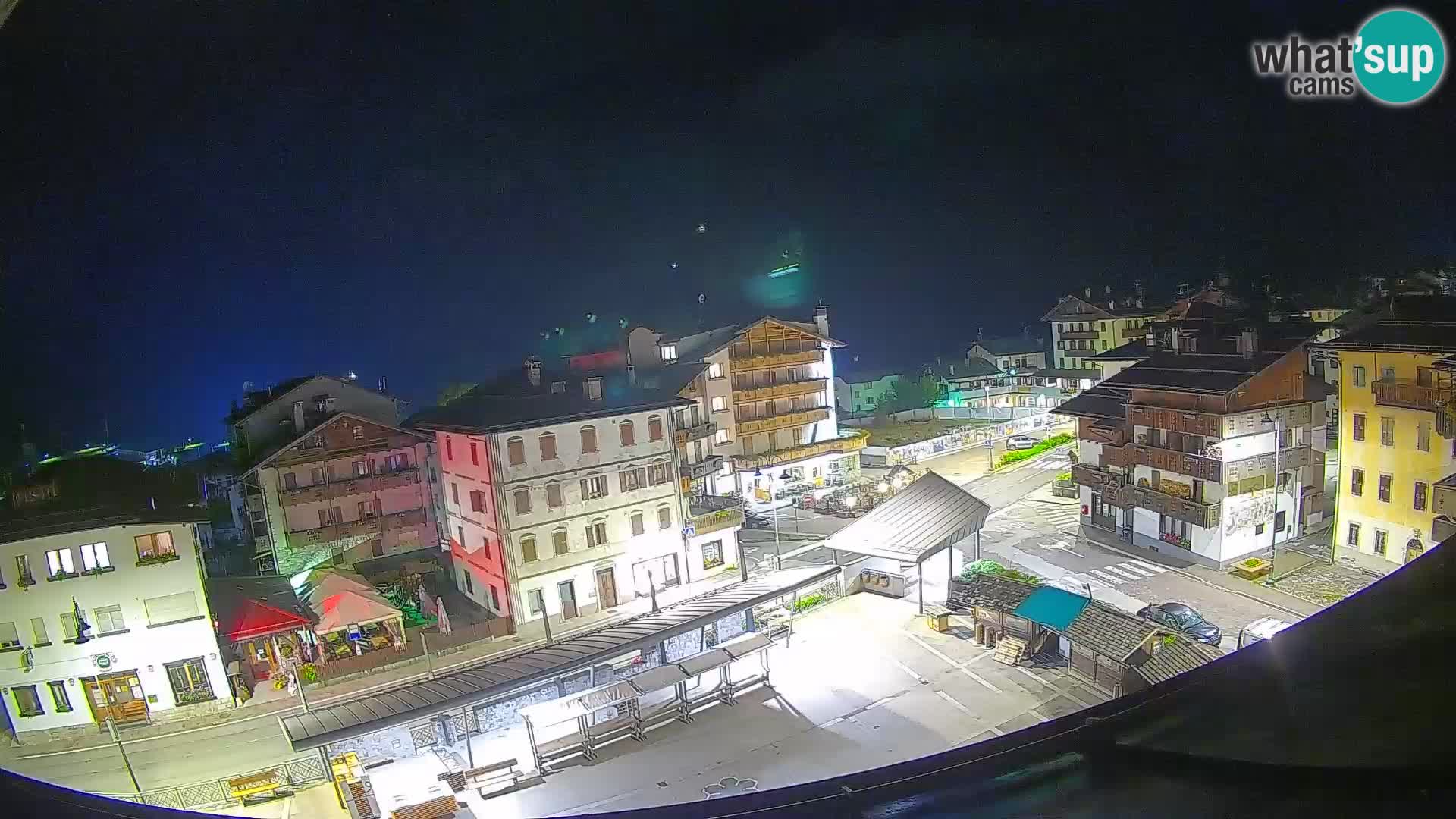 Piazza centrale di Forni di Sopra