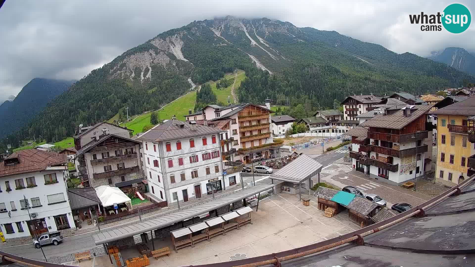 Hauptplatz von Forni di Sopra