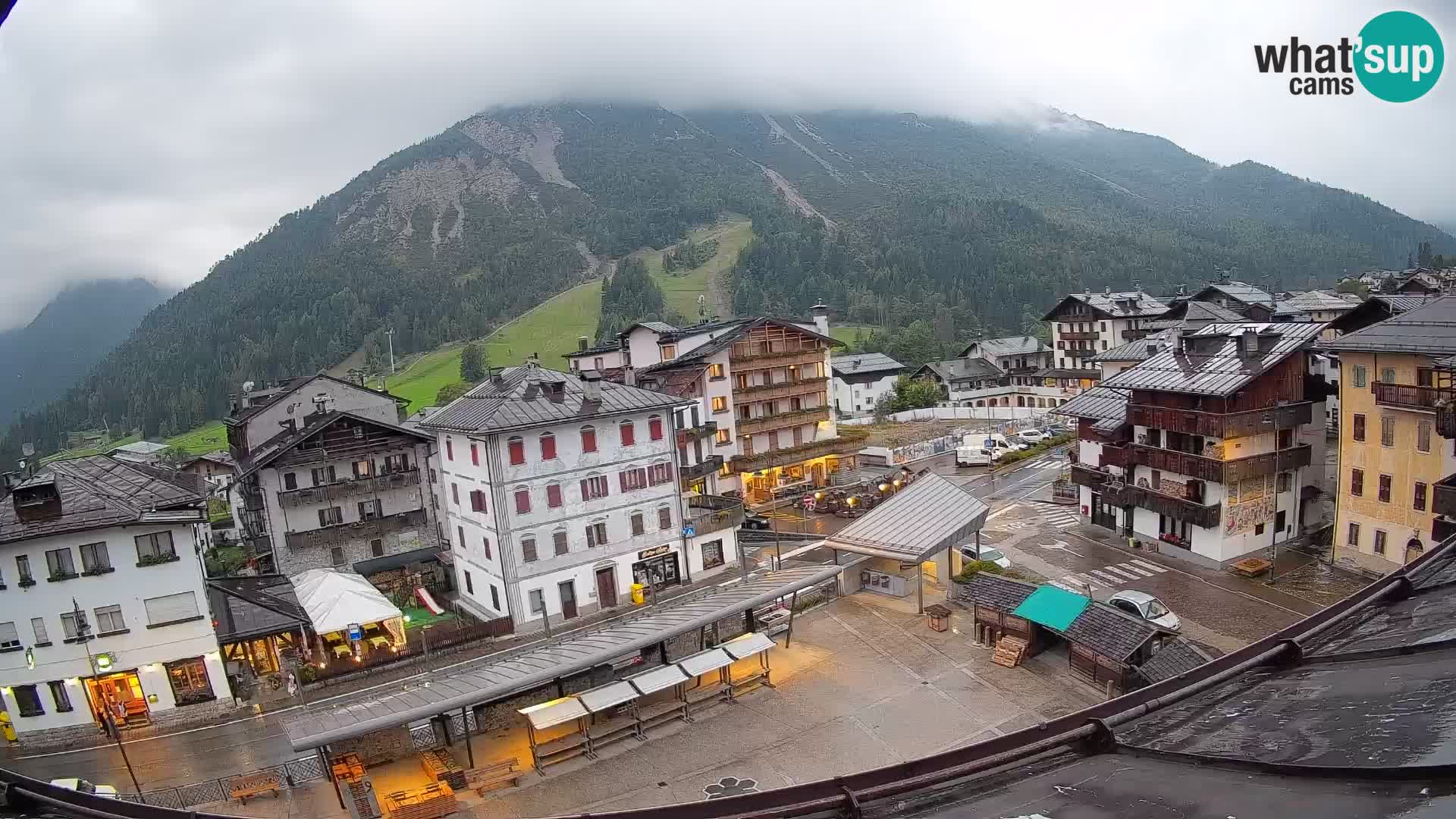 Hauptplatz von Forni di Sopra