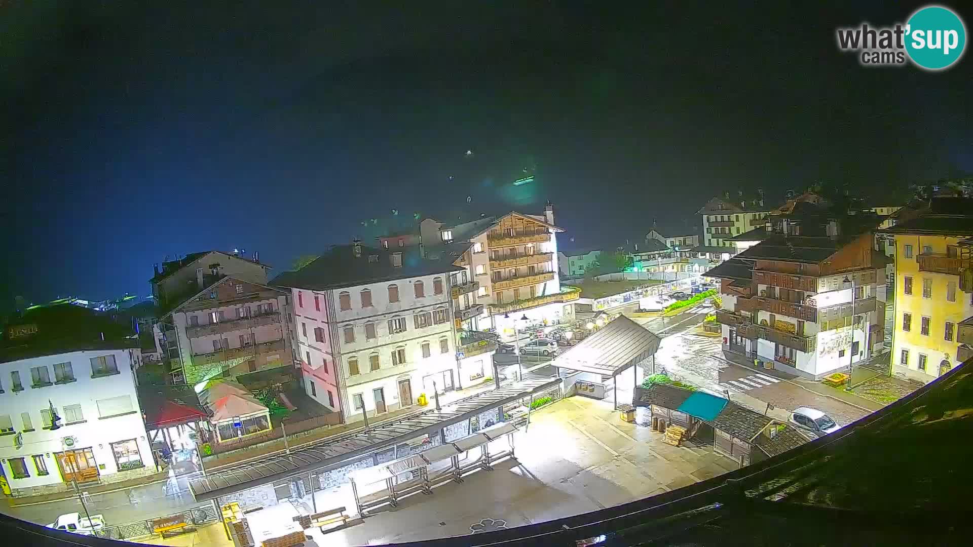 Hauptplatz von Forni di Sopra