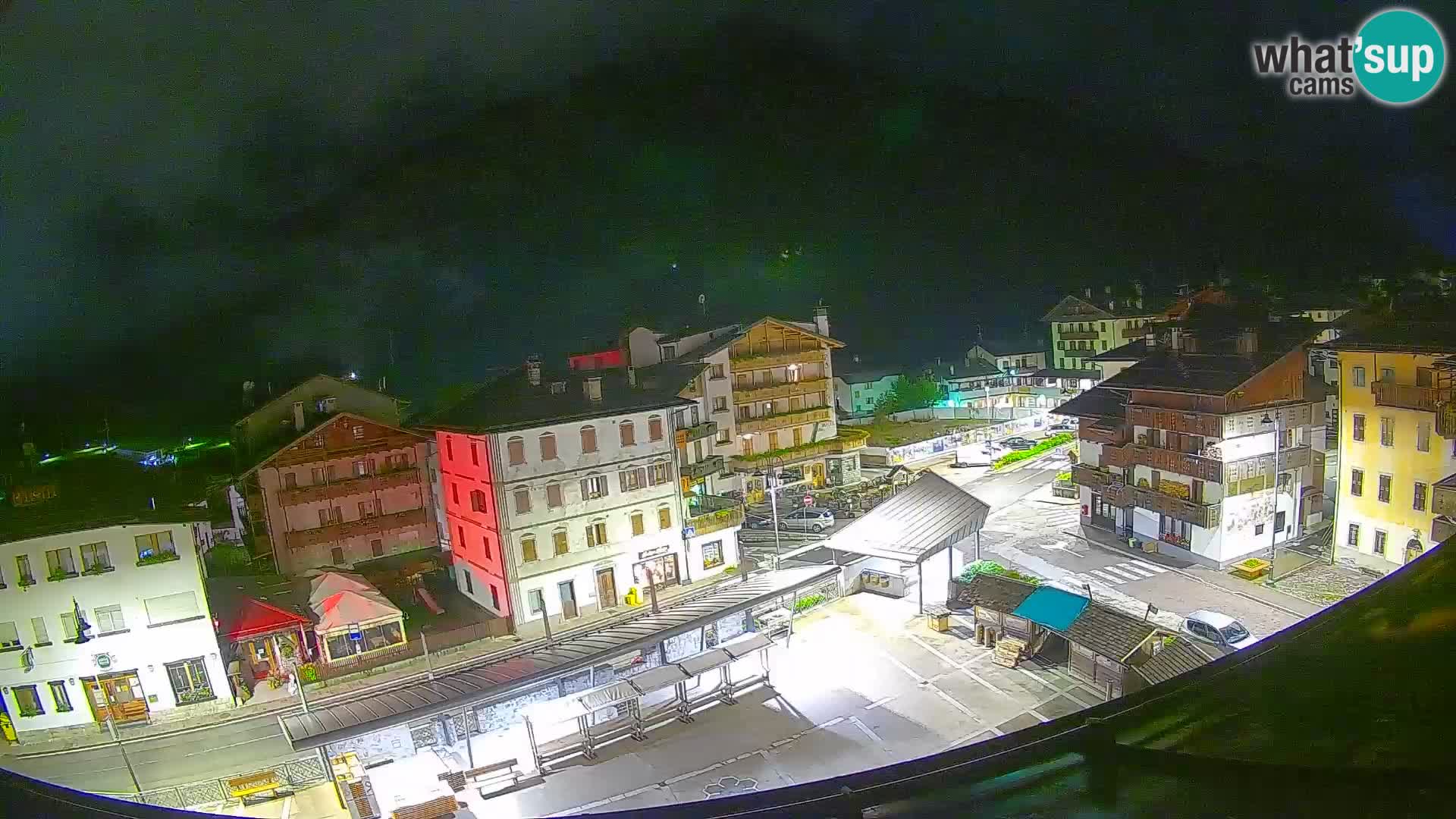 Hauptplatz von Forni di Sopra