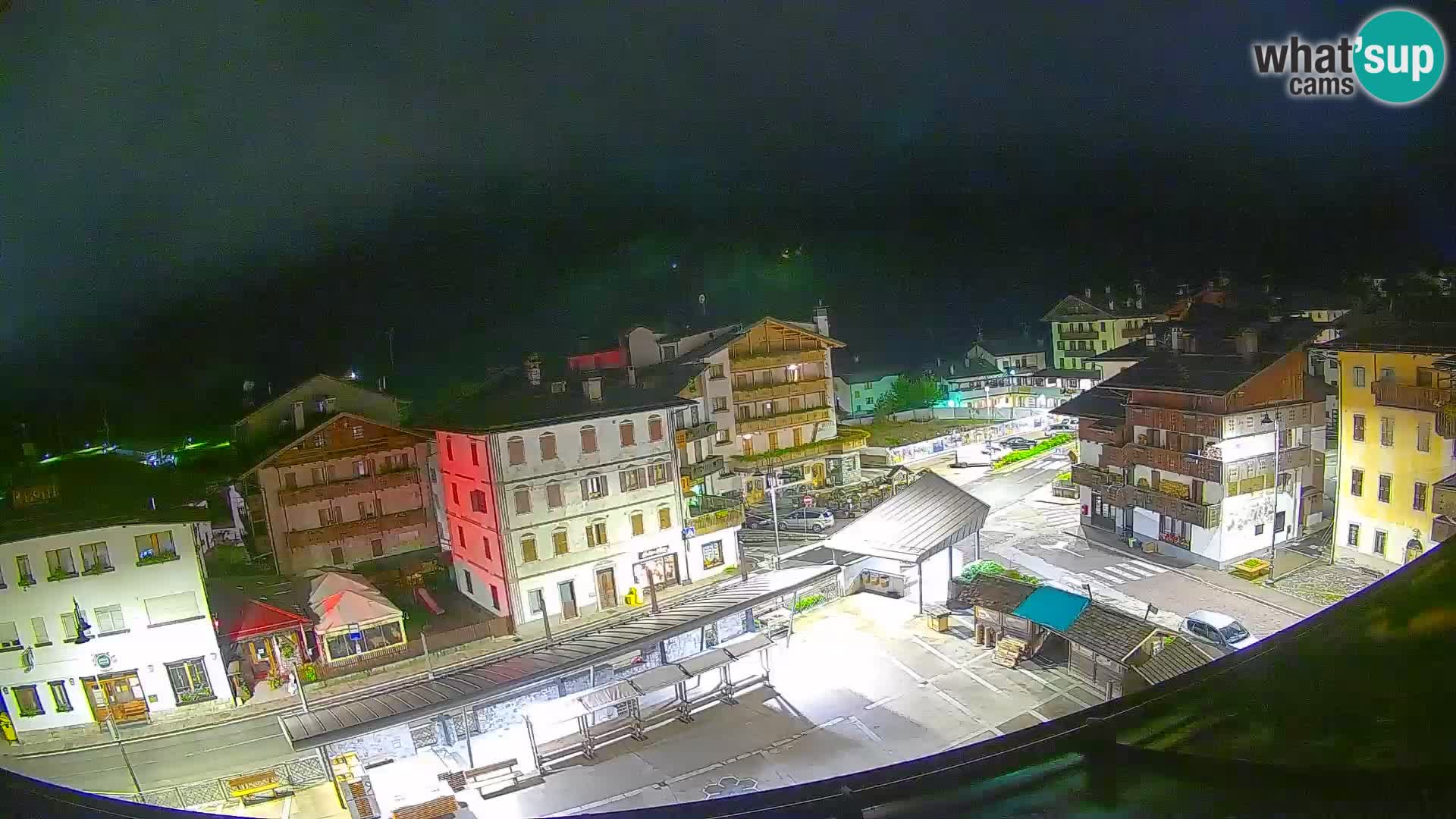 Hauptplatz von Forni di Sopra