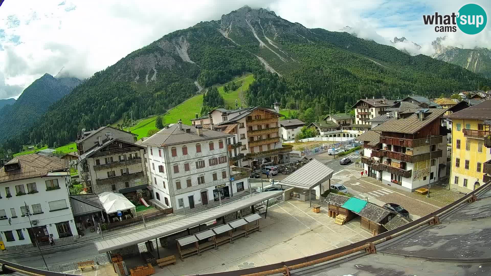 Hauptplatz von Forni di Sopra
