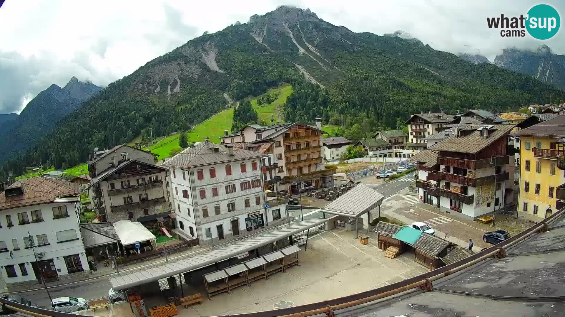 Hauptplatz von Forni di Sopra