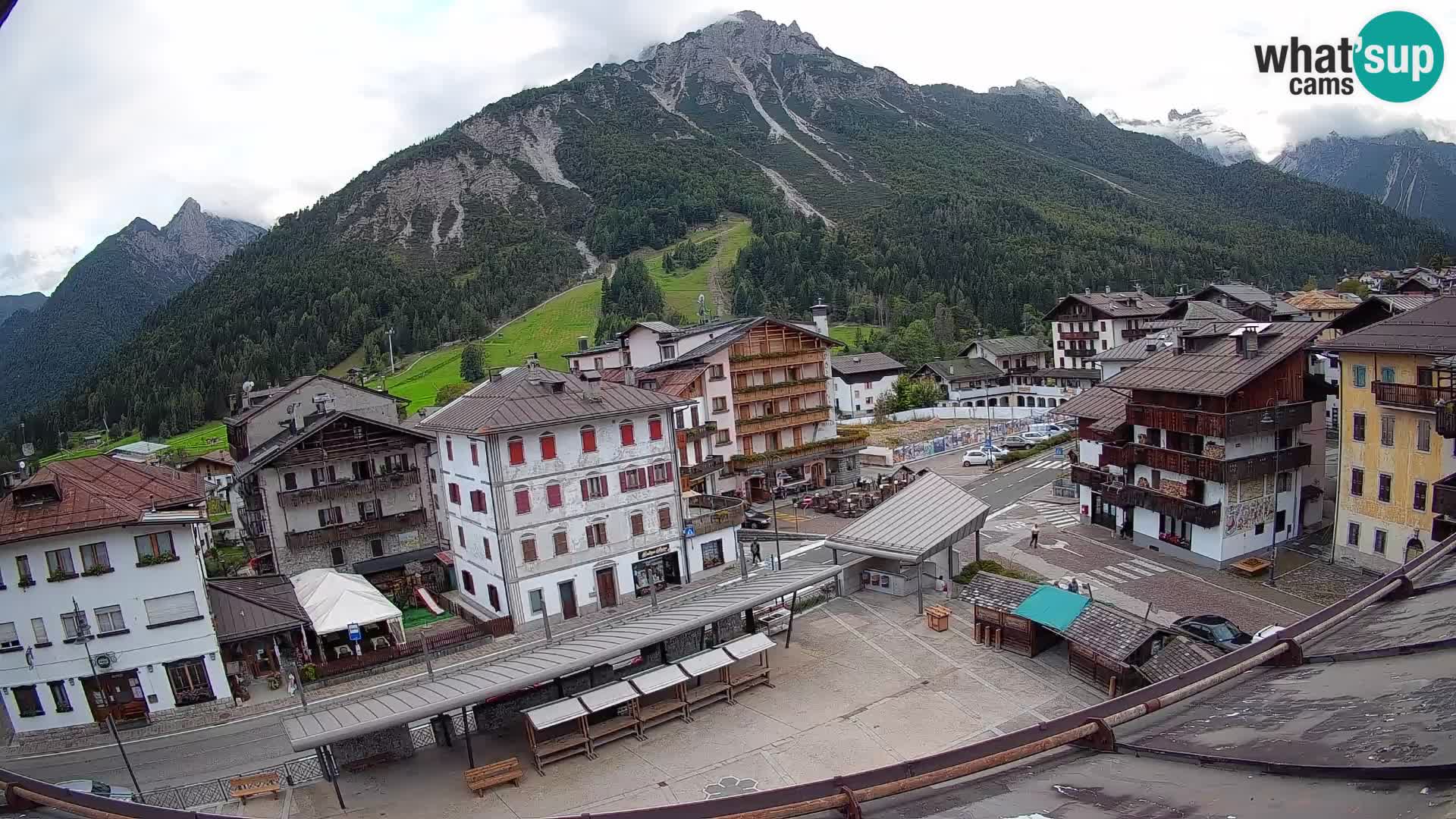 Hauptplatz von Forni di Sopra
