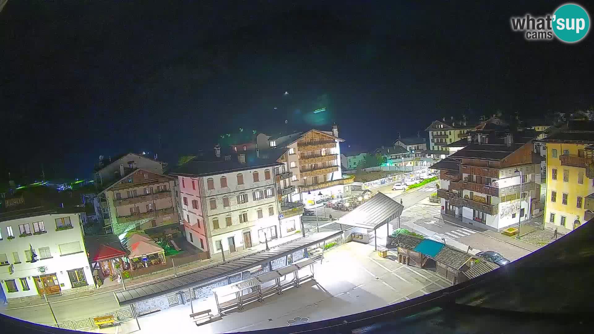 Plaza principal de Forni di Sopra