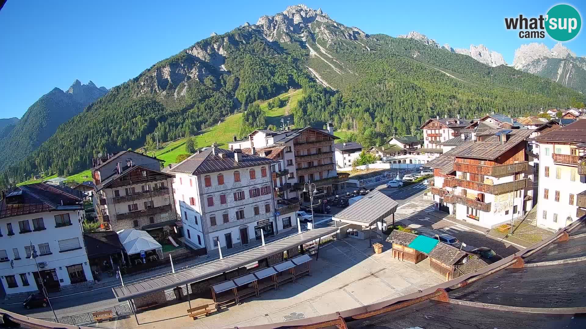 Plaza principal de Forni di Sopra