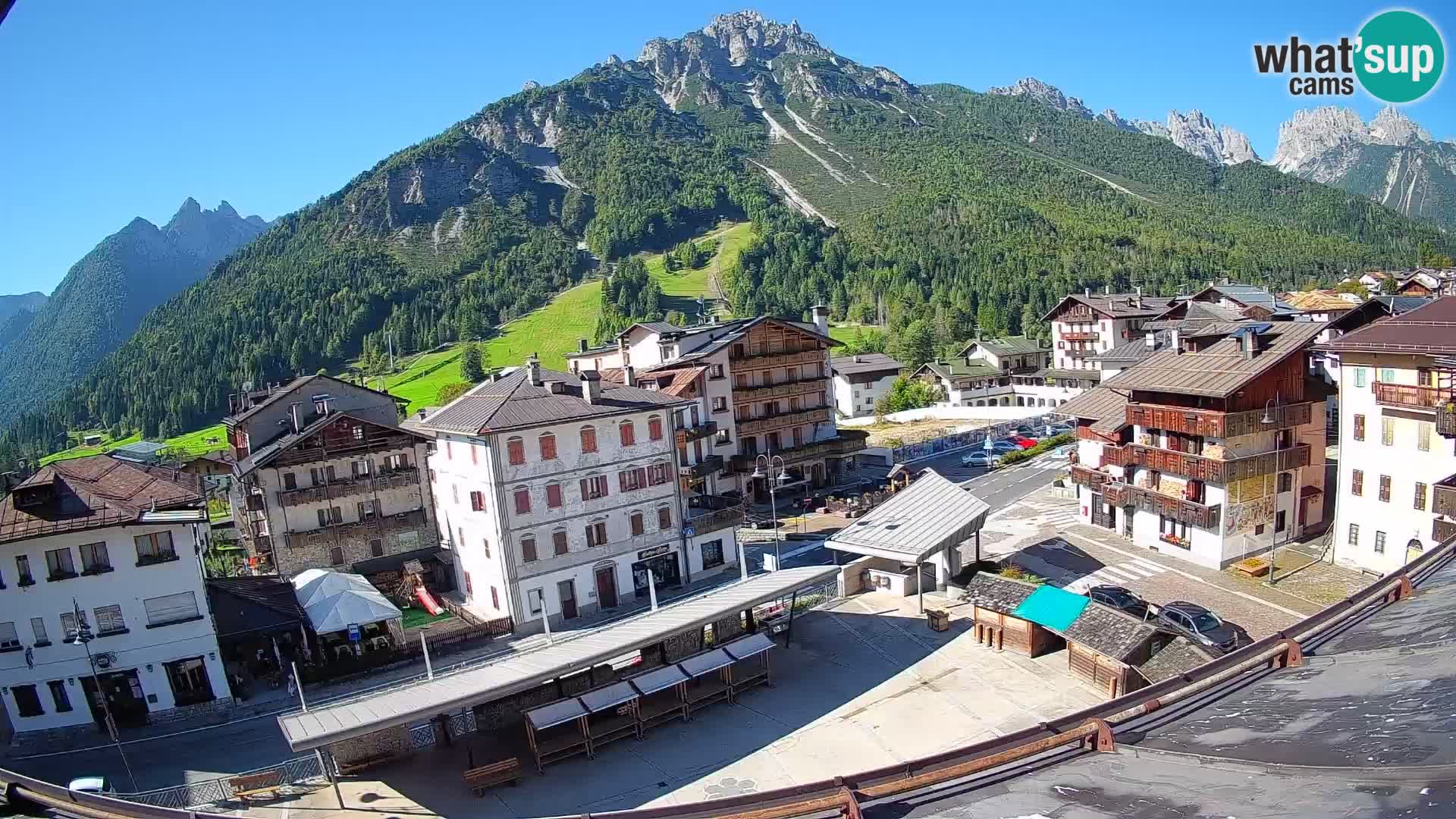 Hauptplatz von Forni di Sopra