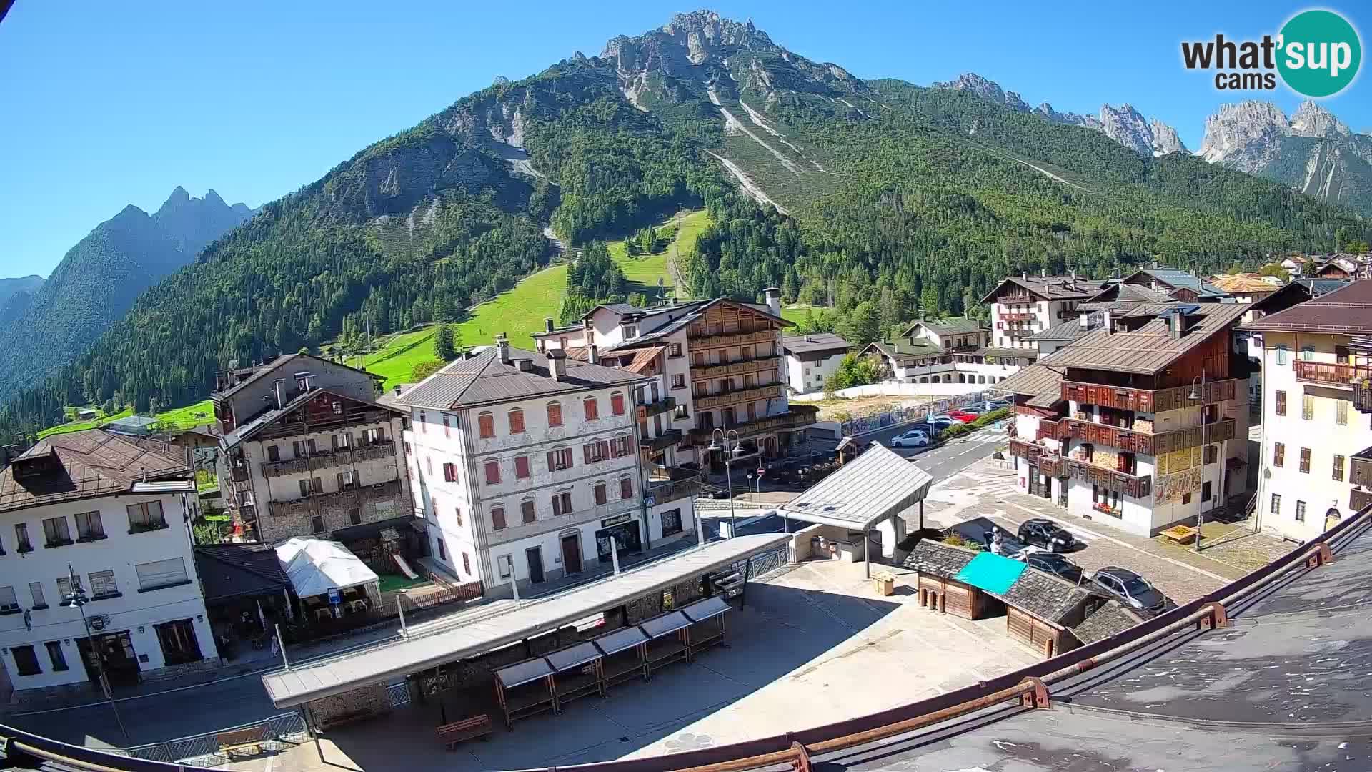 Hauptplatz von Forni di Sopra