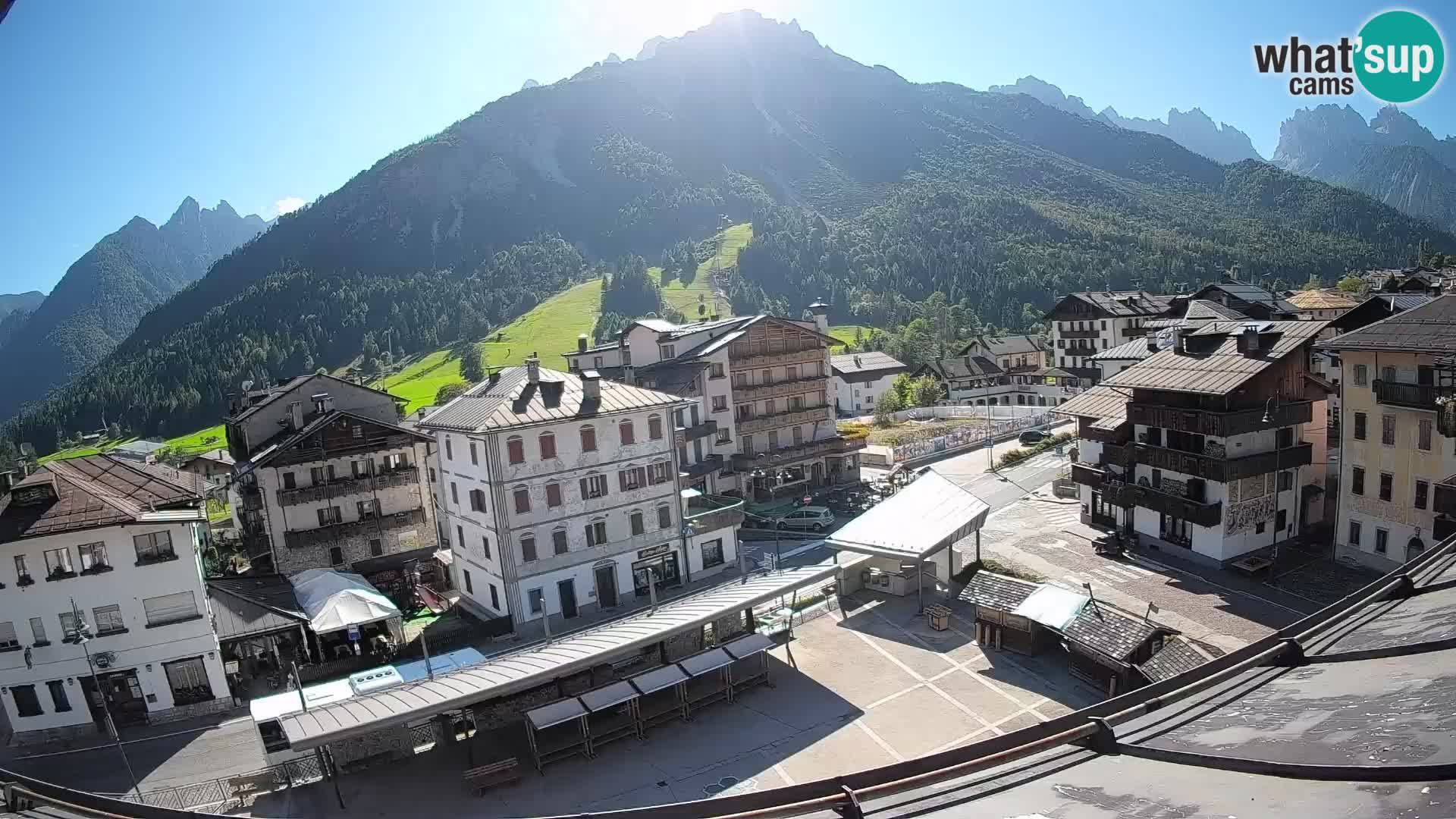 Hauptplatz von Forni di Sopra