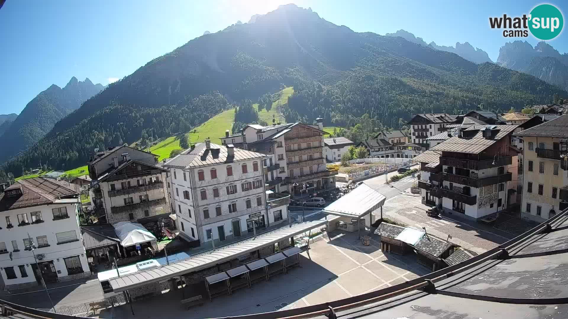 Hauptplatz von Forni di Sopra