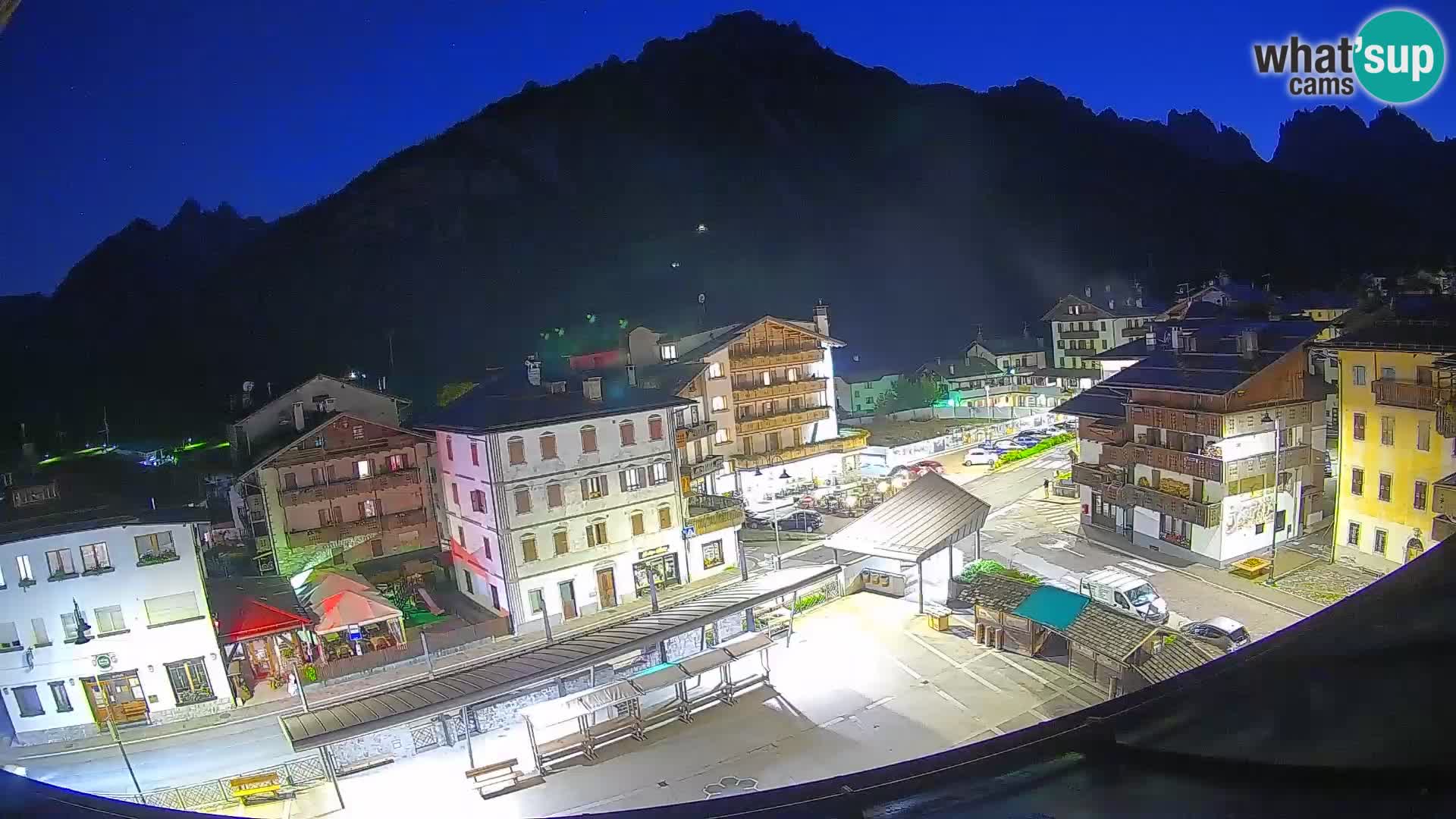 Hauptplatz von Forni di Sopra