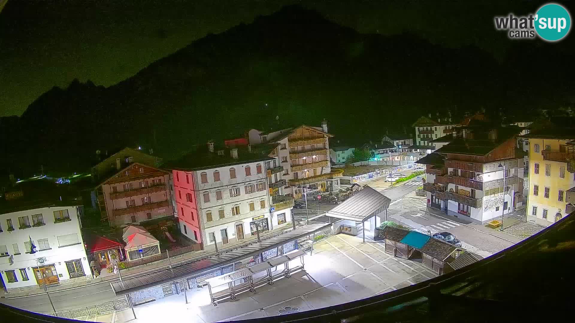 Hauptplatz von Forni di Sopra