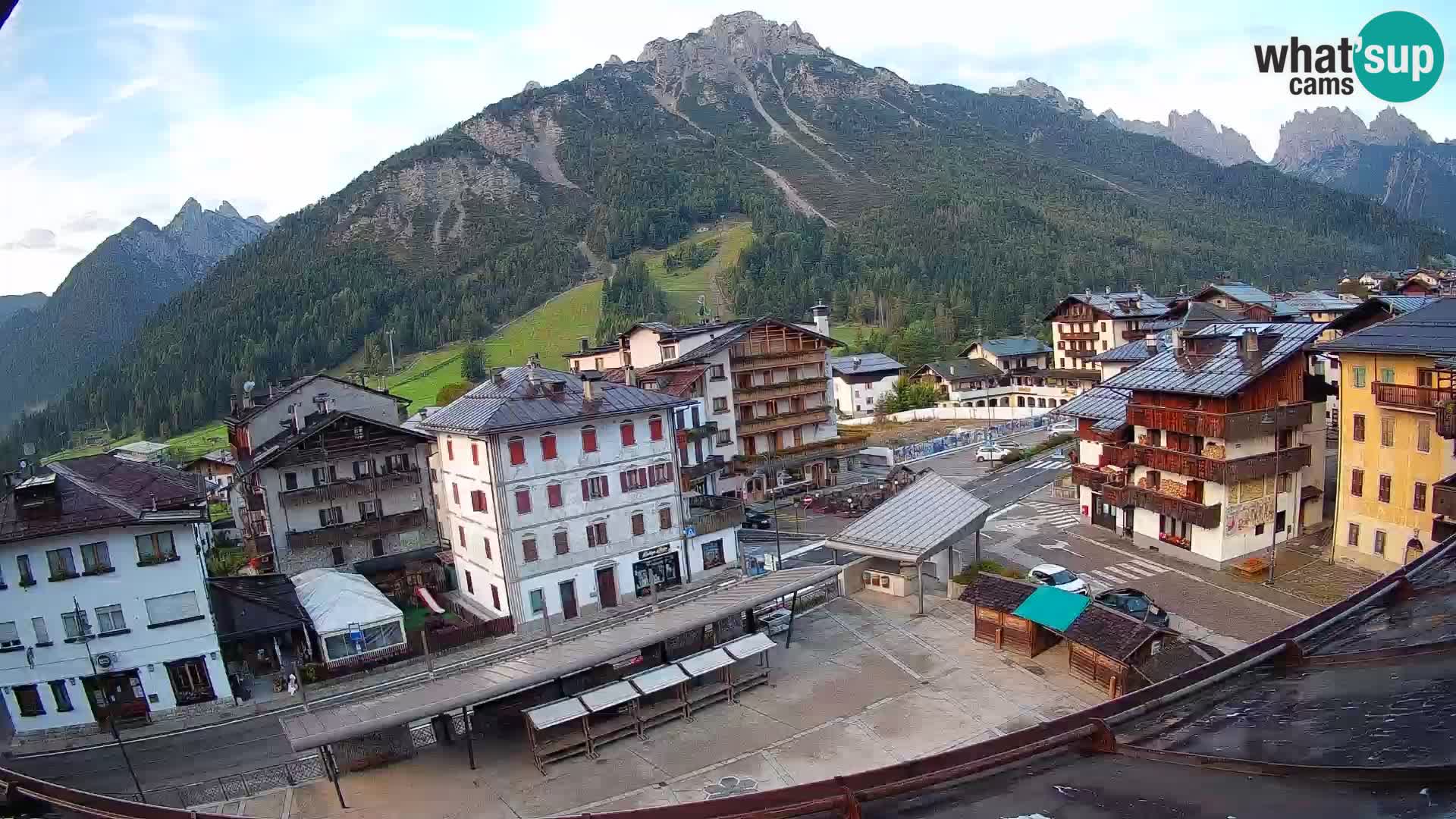 Hauptplatz von Forni di Sopra