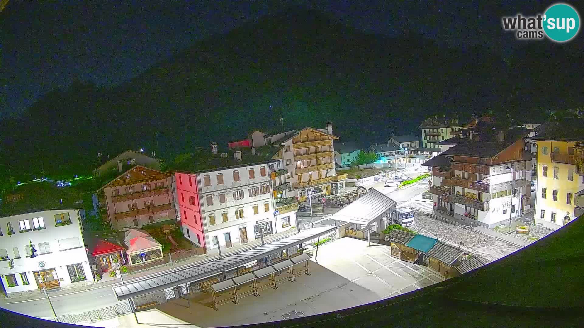 Hauptplatz von Forni di Sopra