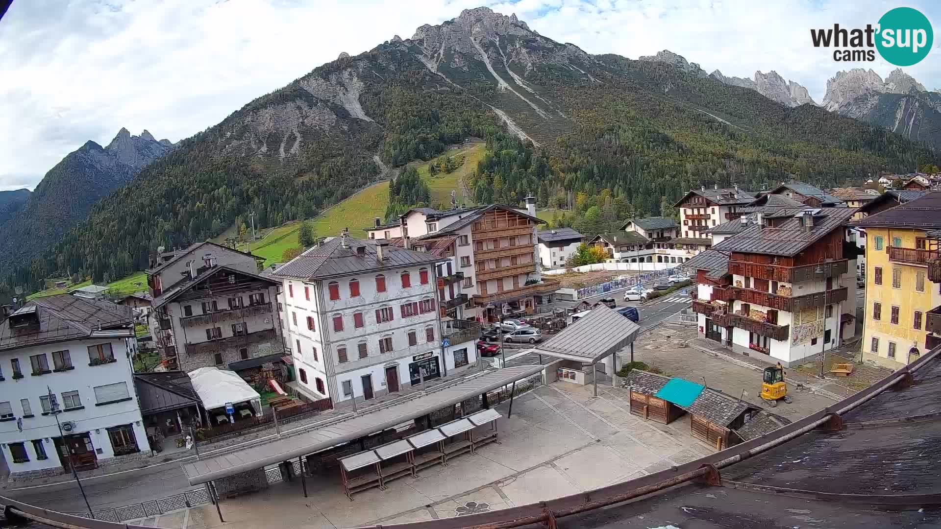 Hauptplatz von Forni di Sopra