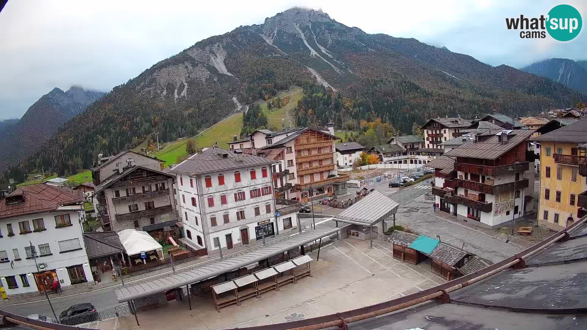 Hauptplatz von Forni di Sopra