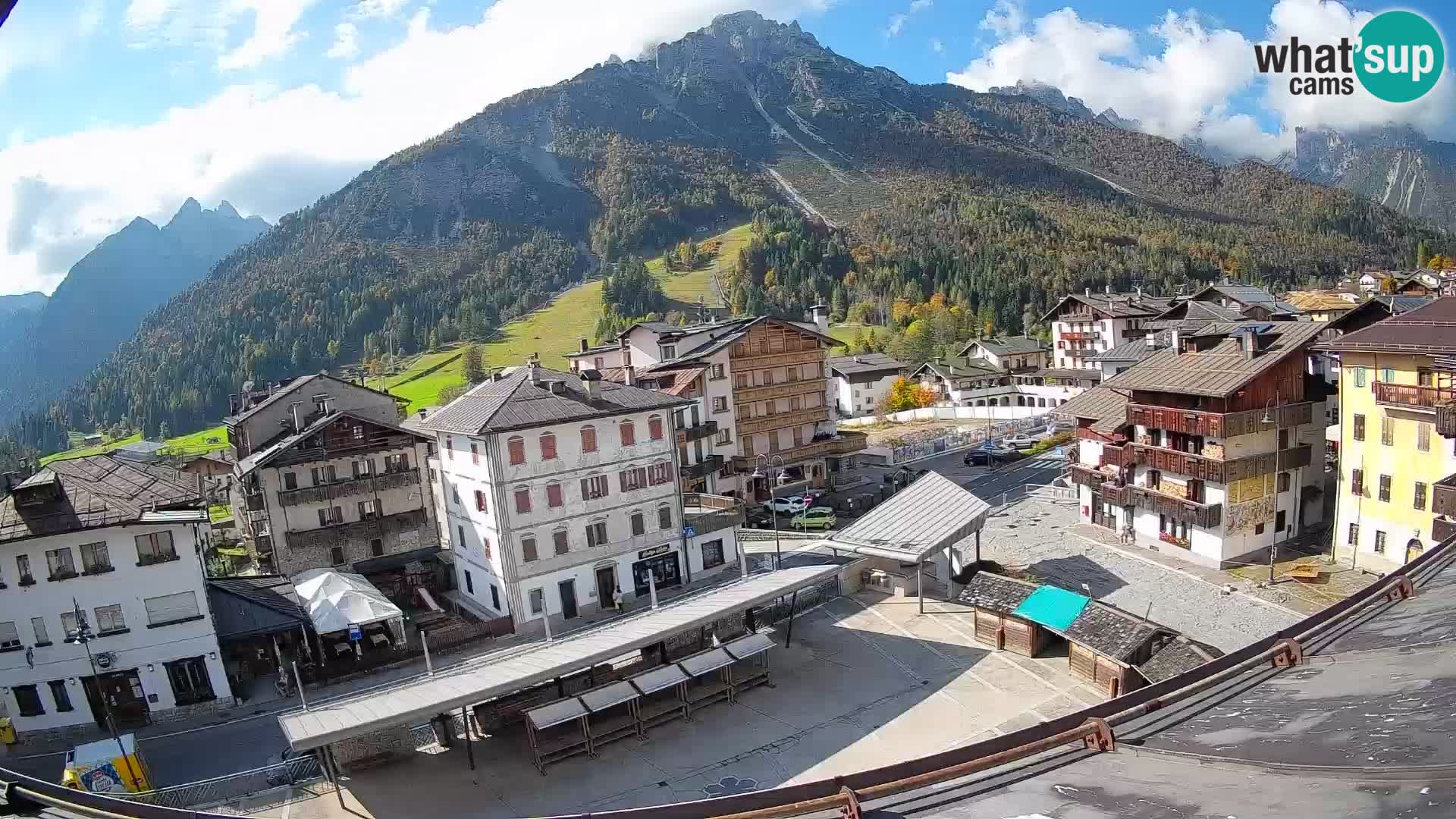 Hauptplatz von Forni di Sopra