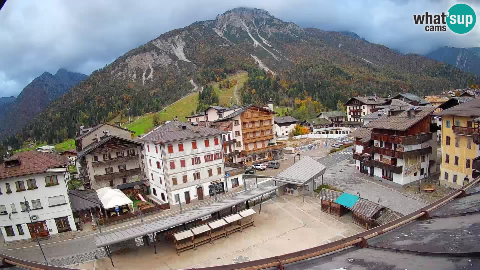 Hauptplatz von Forni di Sopra