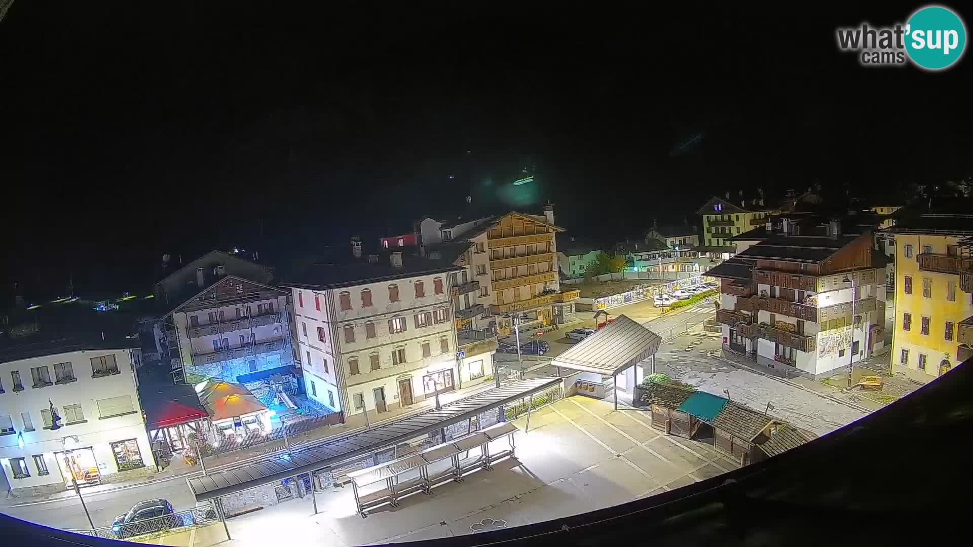 Plaza principal de Forni di Sopra